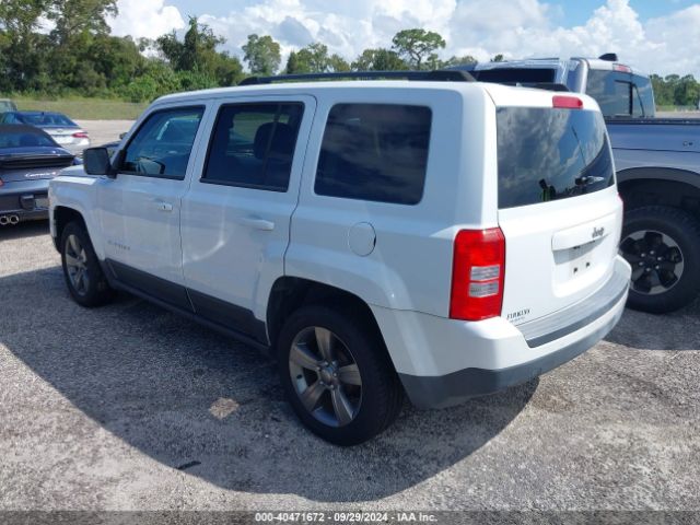 Photo 2 VIN: 1C4NJPFA1FD305858 - JEEP PATRIOT 