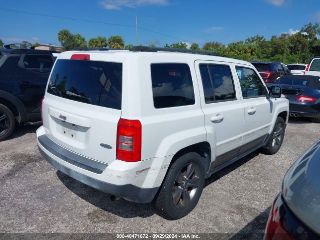 Photo 3 VIN: 1C4NJPFA1FD305858 - JEEP PATRIOT 