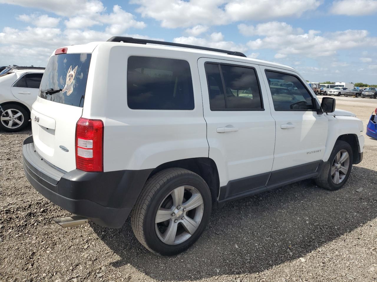 Photo 2 VIN: 1C4NJPFA1GD794165 - JEEP LIBERTY (PATRIOT) 