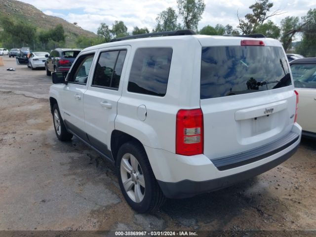 Photo 2 VIN: 1C4NJPFA1GD810770 - JEEP PATRIOT 