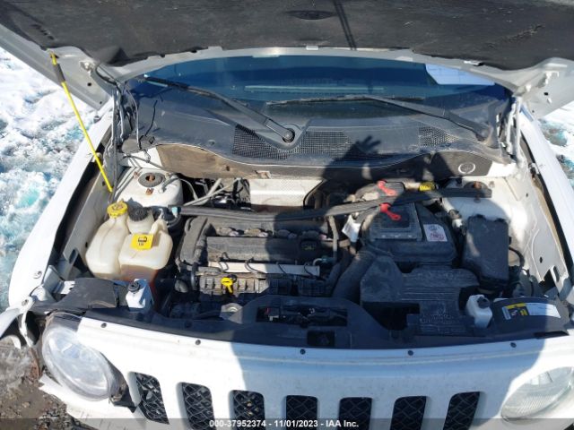 Photo 9 VIN: 1C4NJPFA1HD202085 - JEEP PATRIOT 