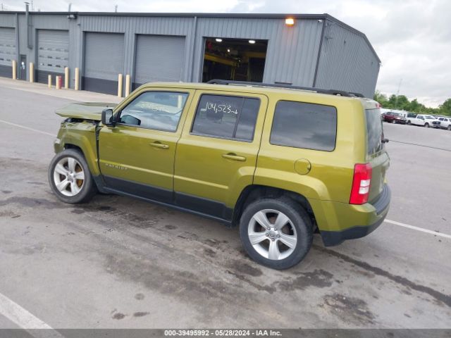 Photo 2 VIN: 1C4NJPFA3CD589702 - JEEP PATRIOT 