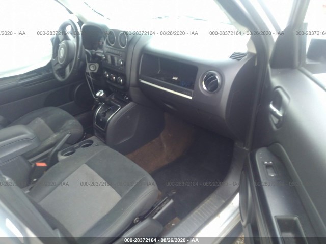 Photo 4 VIN: 1C4NJPFA3DD260516 - JEEP PATRIOT 