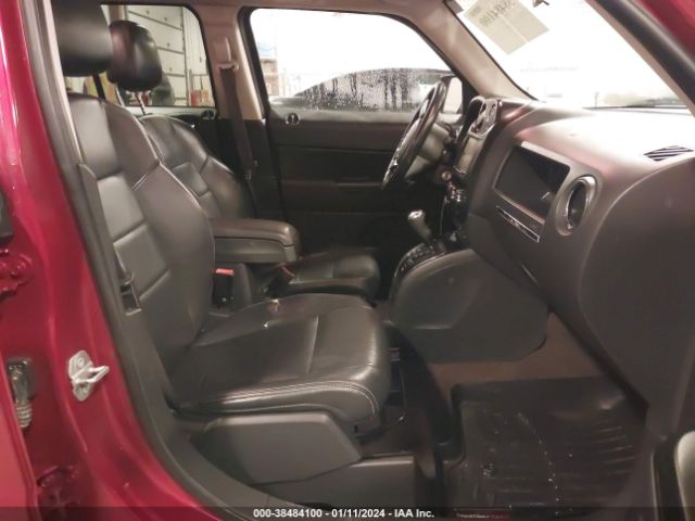 Photo 4 VIN: 1C4NJPFA3FD350400 - JEEP PATRIOT 