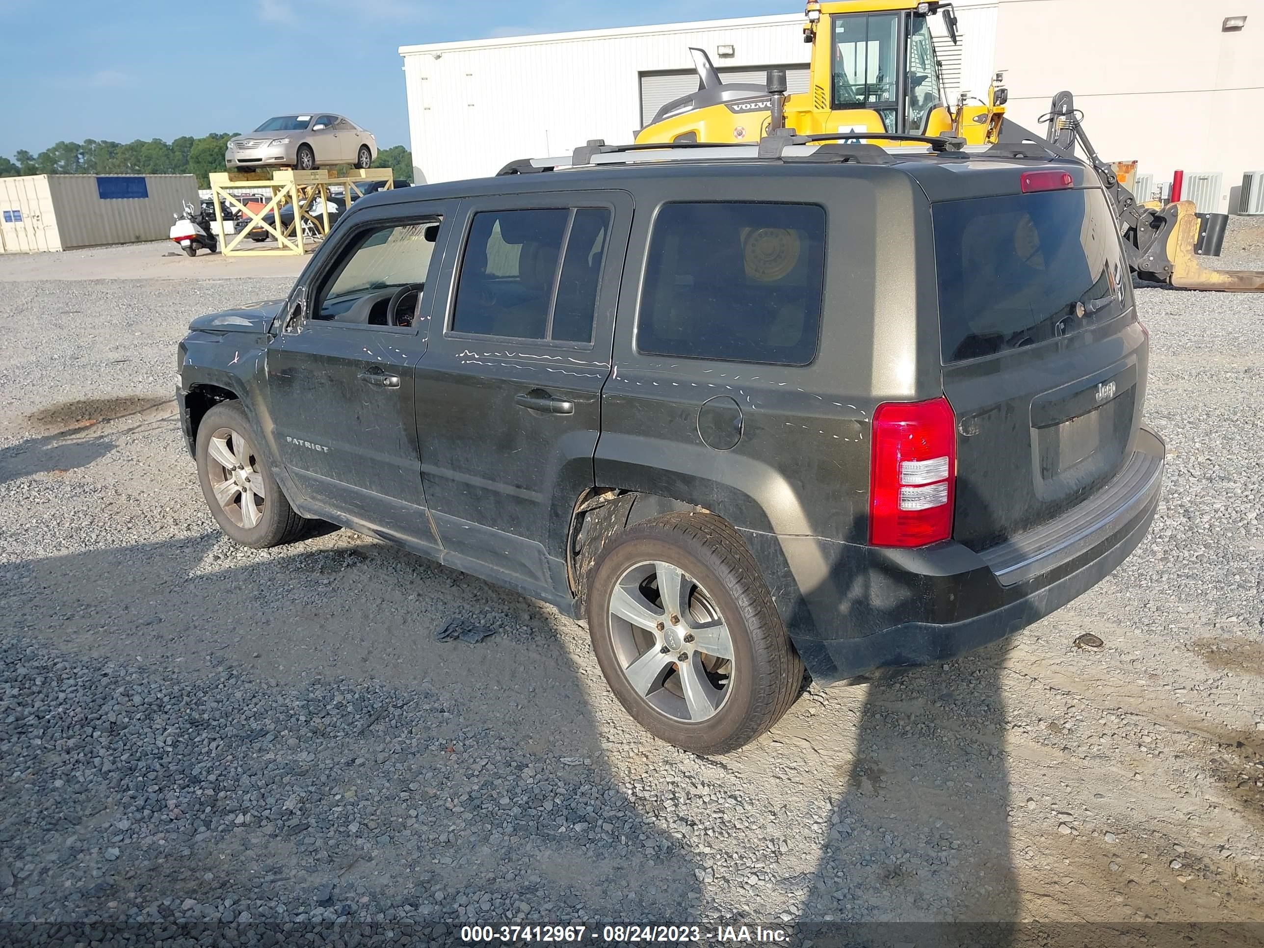 Photo 2 VIN: 1C4NJPFA3GD604284 - JEEP LIBERTY (PATRIOT) 