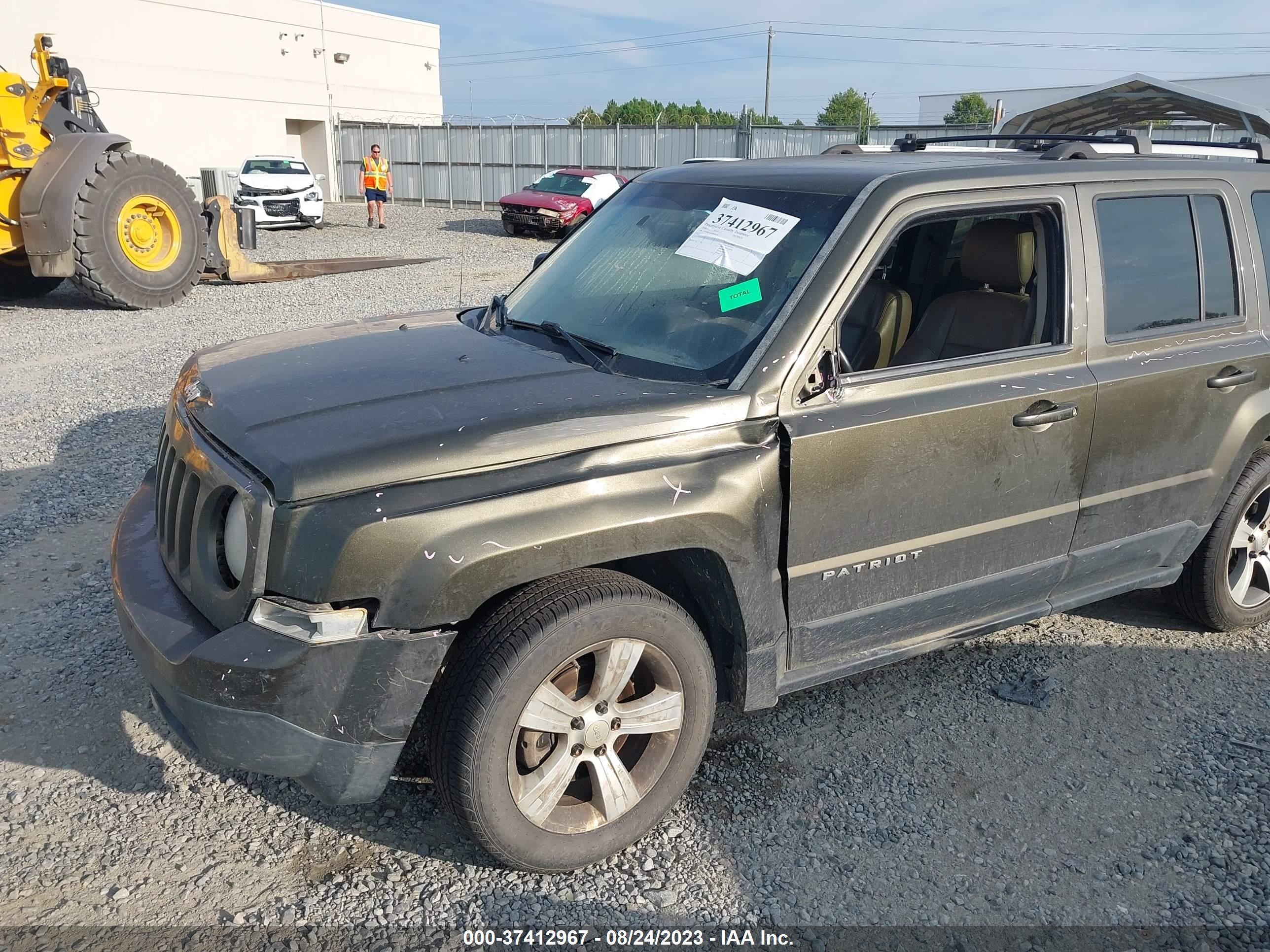 Photo 5 VIN: 1C4NJPFA3GD604284 - JEEP LIBERTY (PATRIOT) 