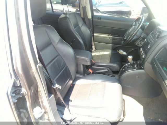 Photo 4 VIN: 1C4NJPFA3GD755450 - JEEP PATRIOT 