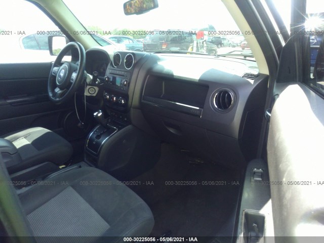 Photo 4 VIN: 1C4NJPFA3GD793972 - JEEP PATRIOT 