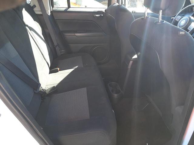 Photo 5 VIN: 1C4NJPFA4GD633342 - JEEP PATRIOT LA 