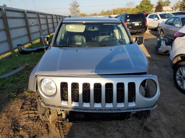 Photo 4 VIN: 1C4NJPFA4GD790045 - JEEP PATRIOT LA 