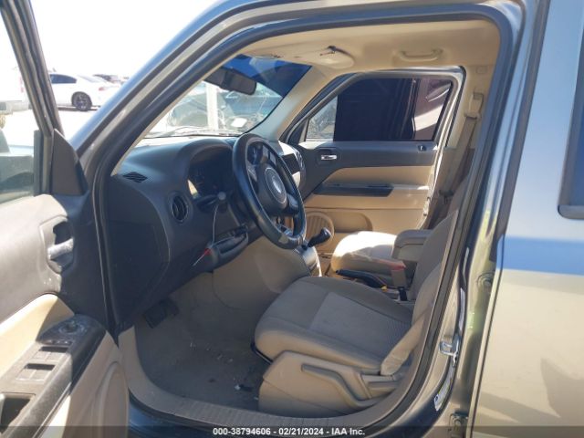 Photo 4 VIN: 1C4NJPFA5DD238372 - JEEP PATRIOT 