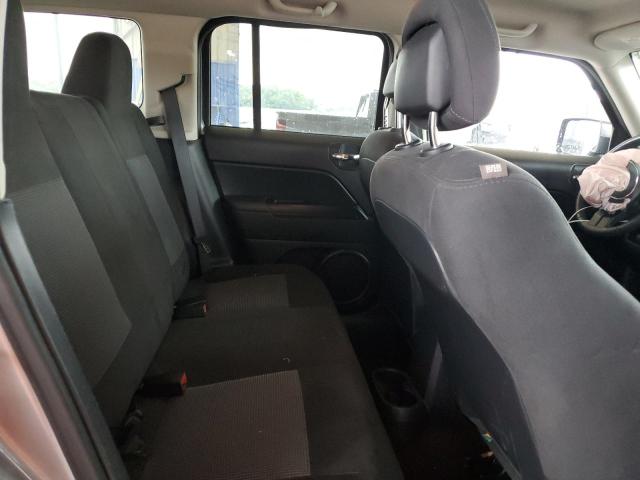 Photo 10 VIN: 1C4NJPFA5GD582322 - JEEP PATRIOT 