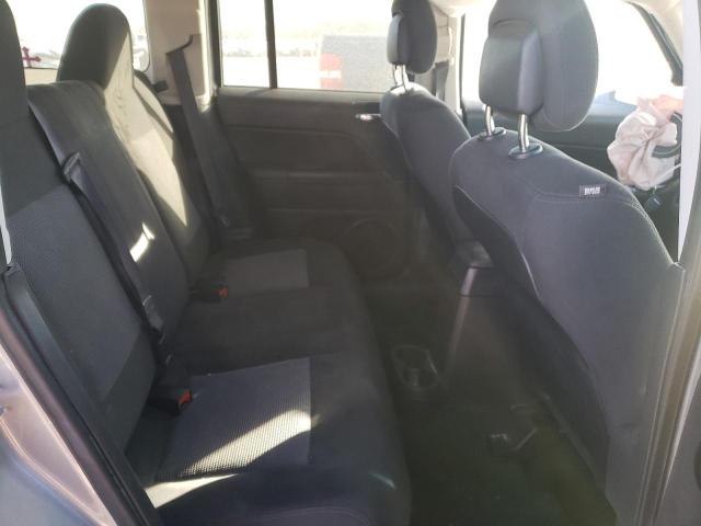 Photo 5 VIN: 1C4NJPFA5GD692979 - JEEP PATRIOT LA 