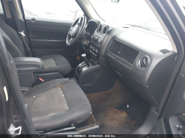 Photo 4 VIN: 1C4NJPFA6ED925409 - JEEP PATRIOT 