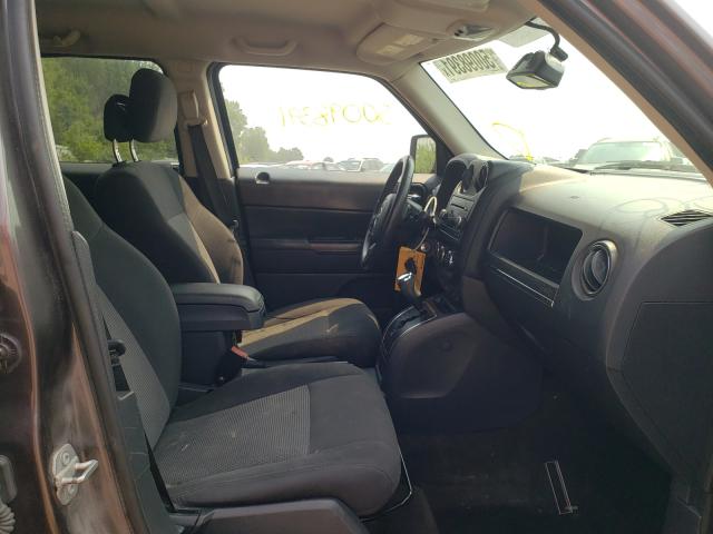 Photo 4 VIN: 1C4NJPFA6FD386534 - JEEP PATRIOT LA 