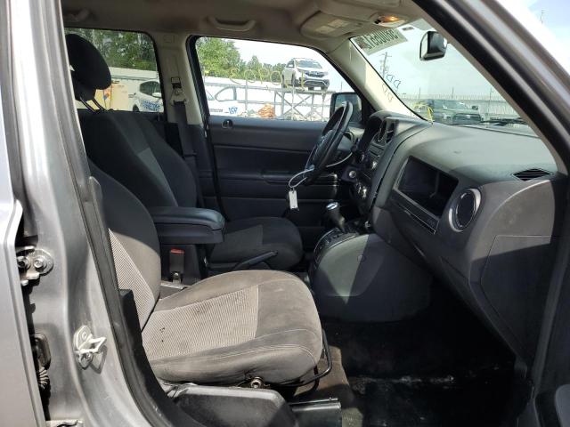 Photo 4 VIN: 1C4NJPFA6GD612833 - JEEP PATRIOT LA 