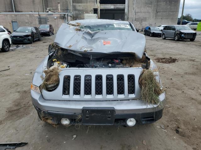 Photo 4 VIN: 1C4NJPFA6GD792394 - JEEP PATRIOT LA 