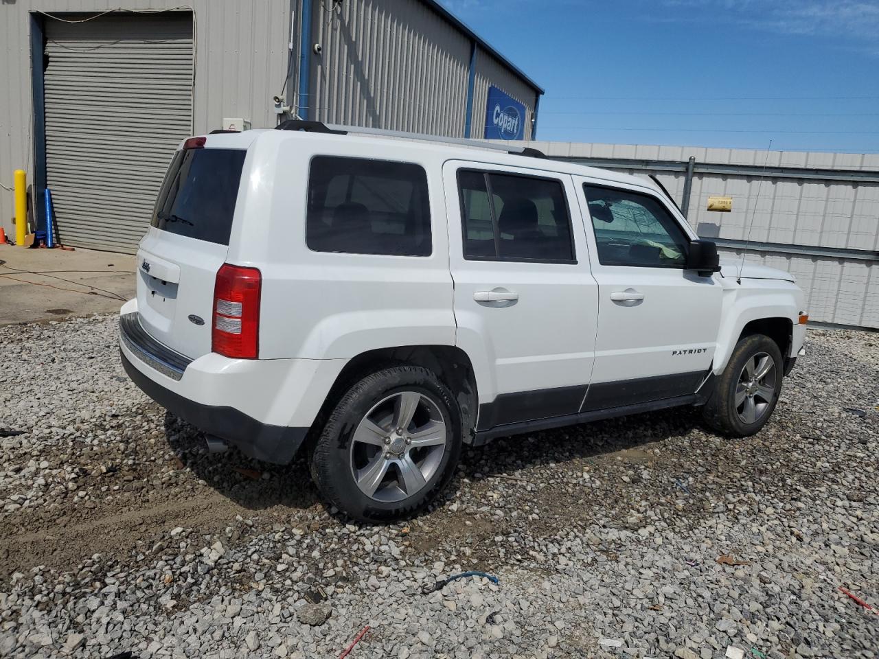 Photo 2 VIN: 1C4NJPFA6HD162179 - JEEP LIBERTY (PATRIOT) 