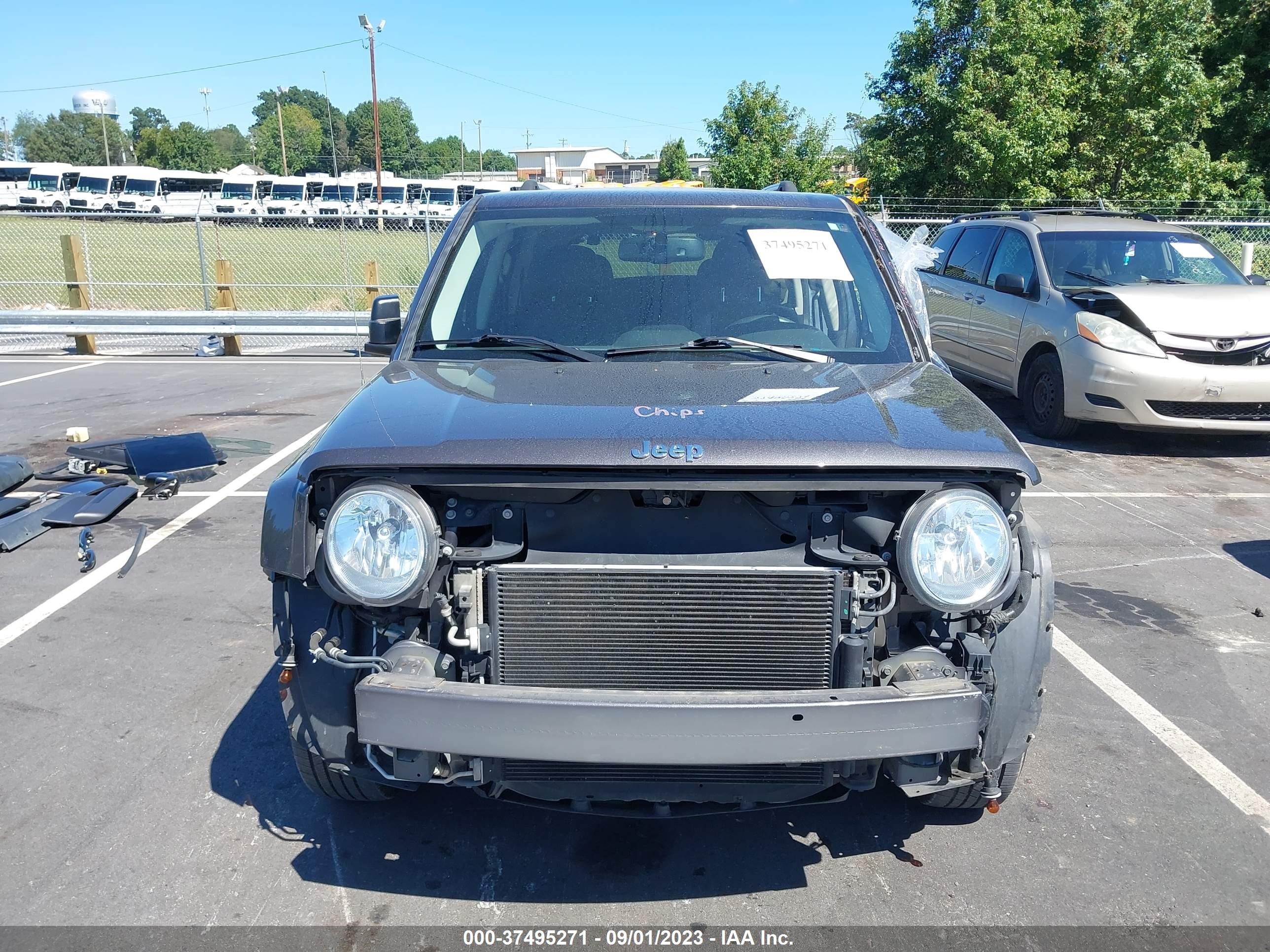 Photo 12 VIN: 1C4NJPFA6HD202566 - JEEP LIBERTY (PATRIOT) 