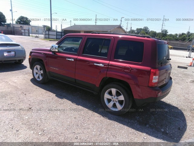 Photo 2 VIN: 1C4NJPFA7CD670749 - JEEP PATRIOT 