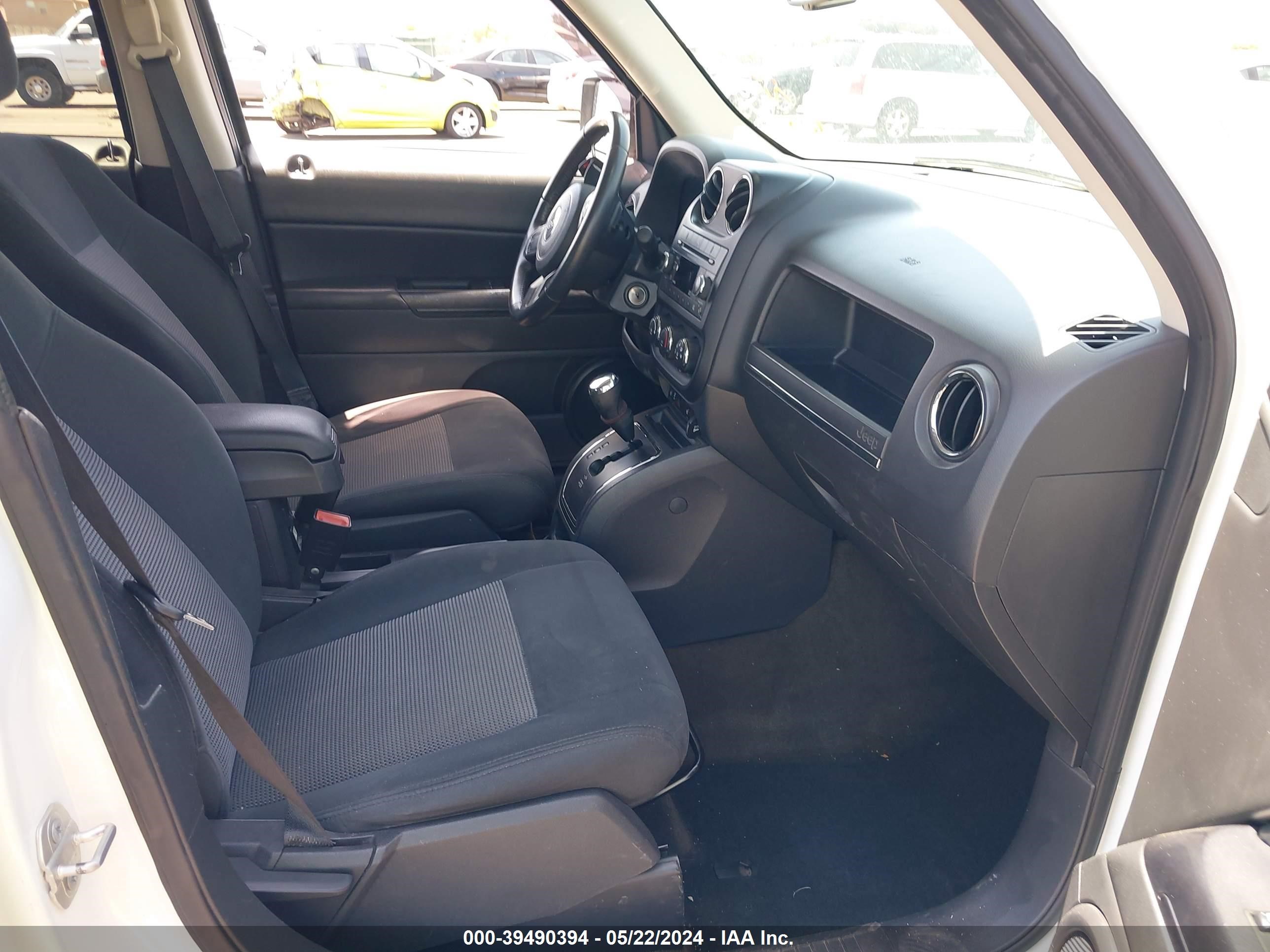 Photo 4 VIN: 1C4NJPFA7GD612906 - JEEP LIBERTY (PATRIOT) 