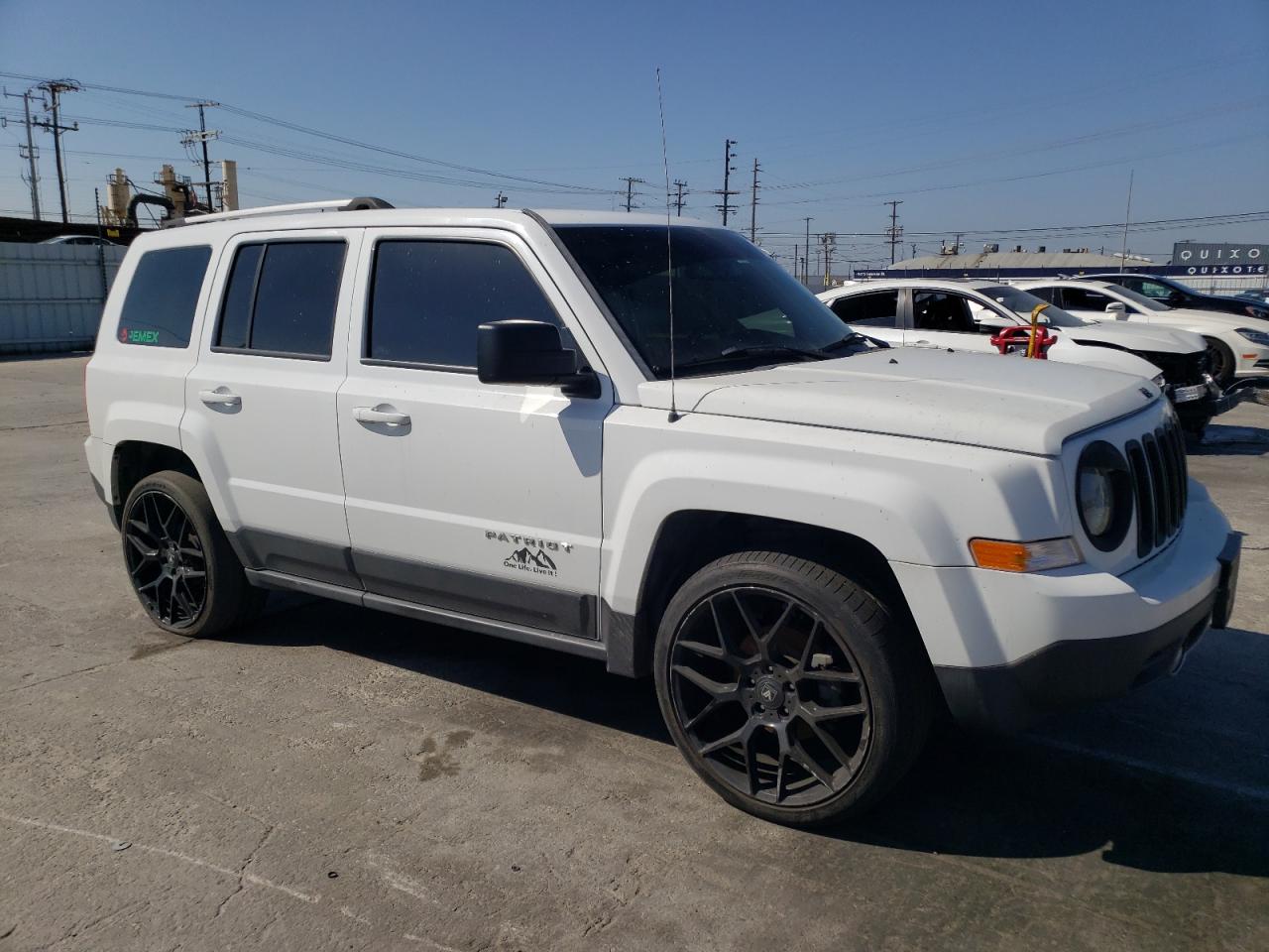 Photo 3 VIN: 1C4NJPFA7GD643475 - JEEP LIBERTY (PATRIOT) 