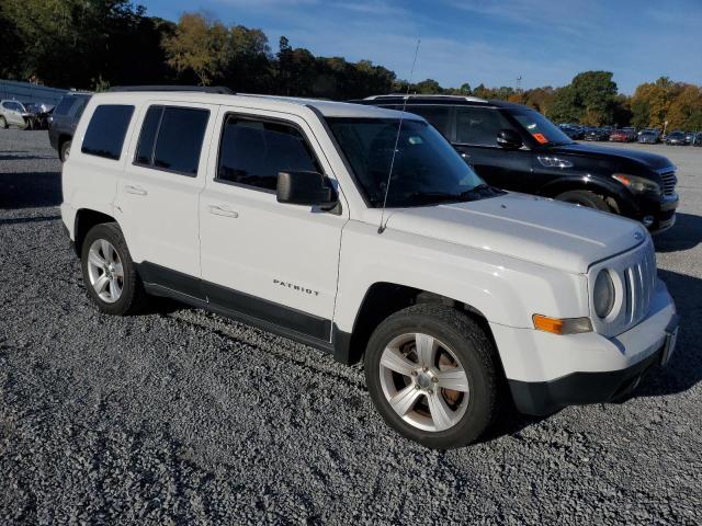 Photo 3 VIN: 1C4NJPFA8CD592255 - JEEP PATRIOT 