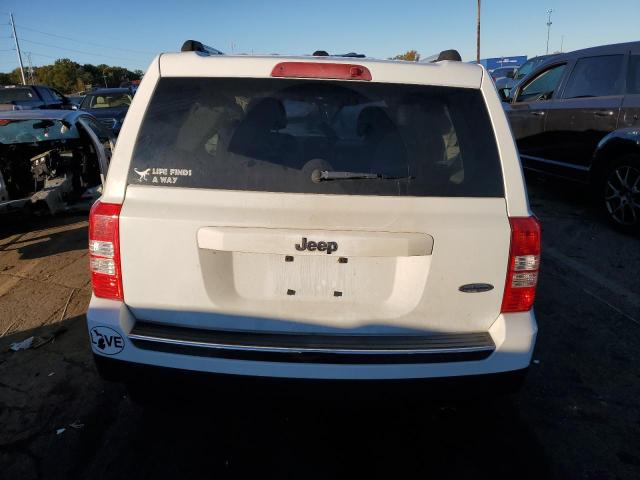 Photo 5 VIN: 1C4NJPFA8GD600649 - JEEP PATRIOT LA 