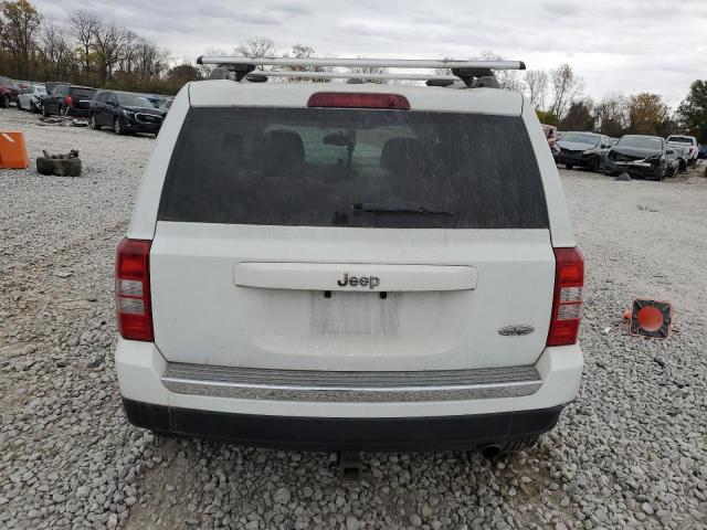 Photo 5 VIN: 1C4NJPFA8HD211883 - JEEP PATRIOT LA 