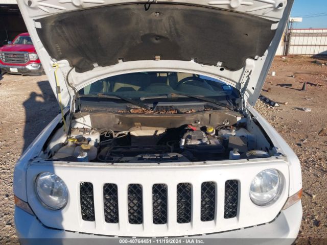 Photo 9 VIN: 1C4NJPFA9GD514850 - JEEP PATRIOT 