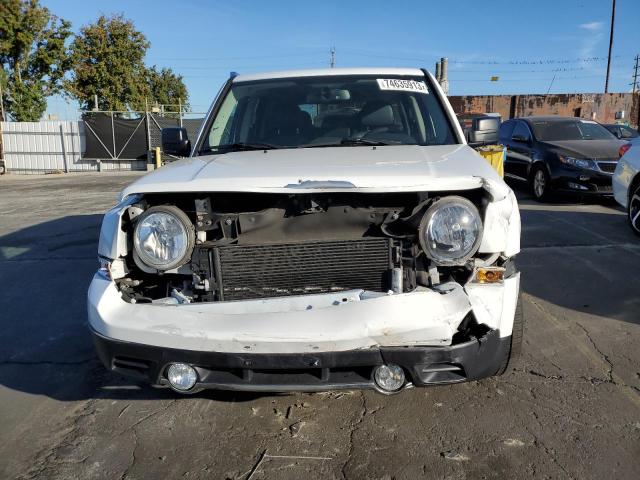 Photo 4 VIN: 1C4NJPFA9HD102008 - JEEP PATRIOT 