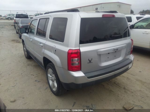 Photo 2 VIN: 1C4NJPFAXCD586599 - JEEP PATRIOT 