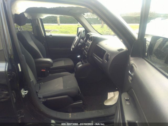 Photo 4 VIN: 1C4NJPFAXCD602235 - JEEP PATRIOT 