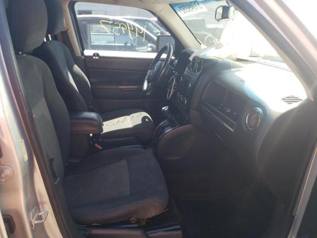 Photo 4 VIN: 1C4NJPFAXDD260464 - JEEP PATRIOT LA 