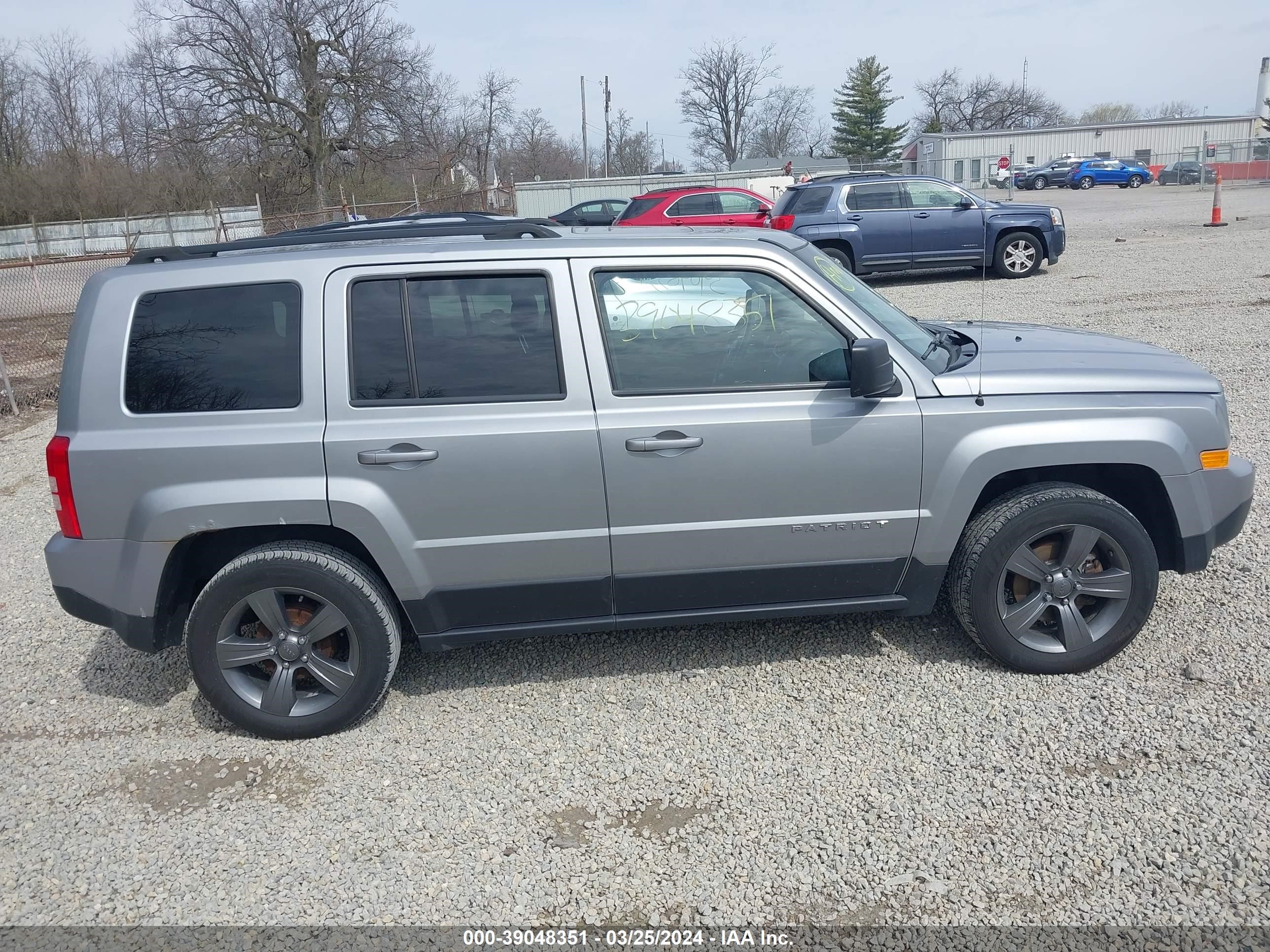 Photo 12 VIN: 1C4NJPFAXFD179354 - JEEP LIBERTY (PATRIOT) 