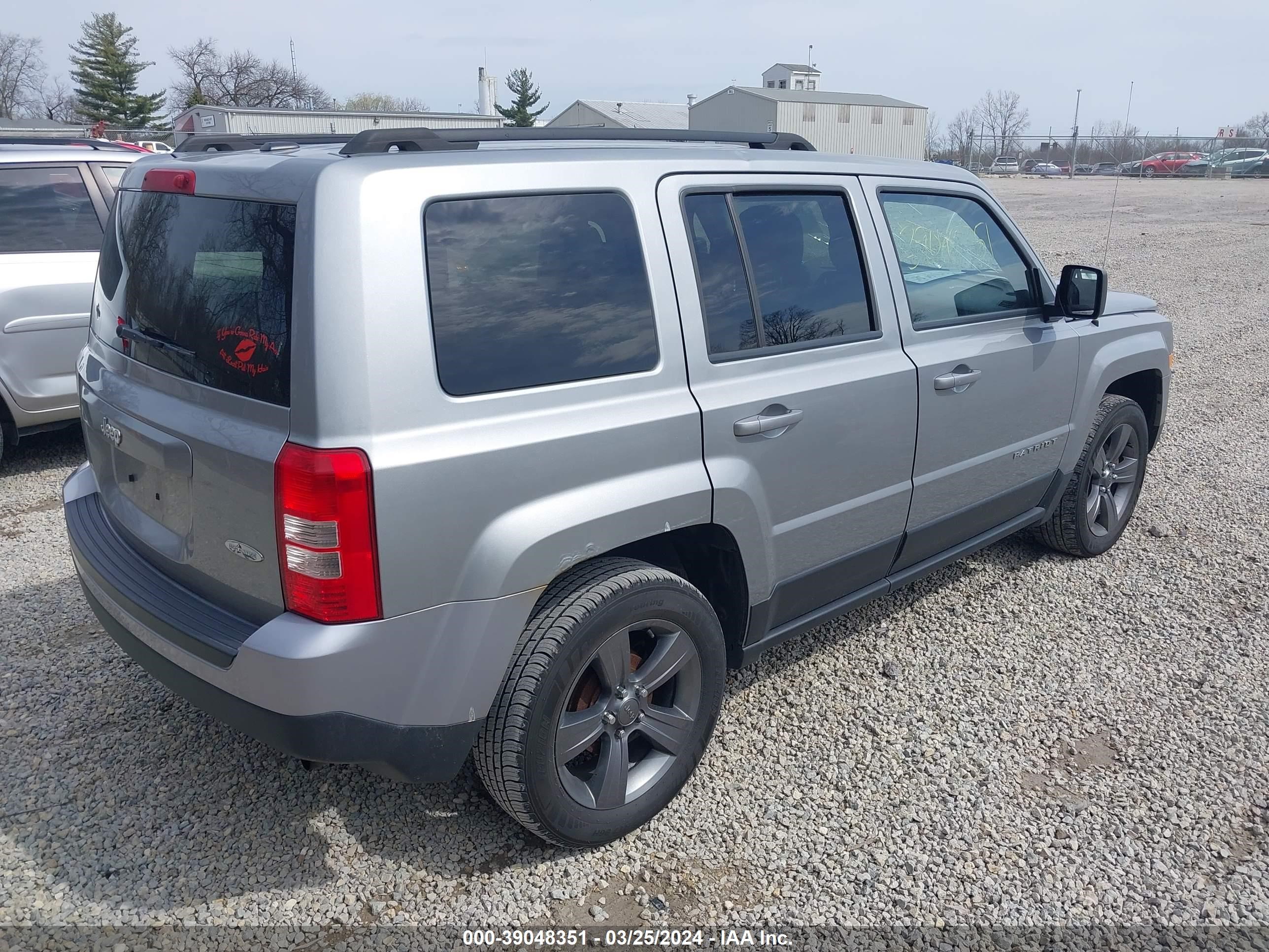 Photo 3 VIN: 1C4NJPFAXFD179354 - JEEP LIBERTY (PATRIOT) 