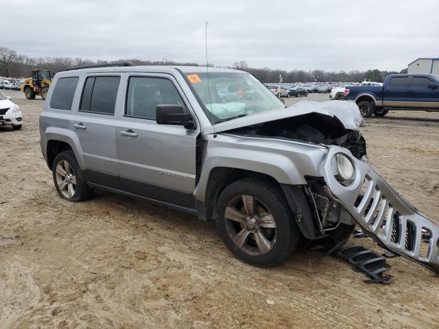 Photo 3 VIN: 1C4NJPFAXGD633362 - JEEP PATRIOT 