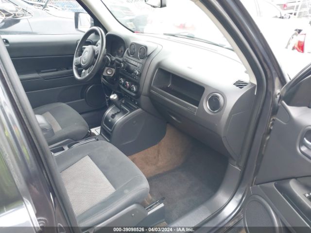 Photo 4 VIN: 1C4NJPFB0ED827730 - JEEP PATRIOT 