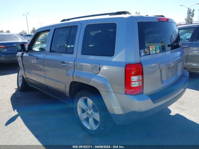 Photo 2 VIN: 1C4NJPFB0GD693756 - JEEP PATRIOT 