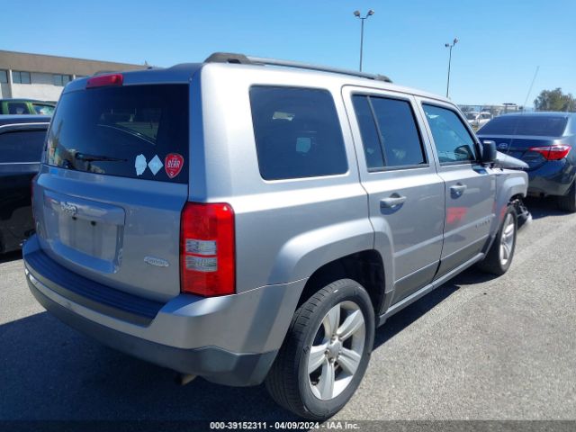 Photo 3 VIN: 1C4NJPFB0GD693756 - JEEP PATRIOT 