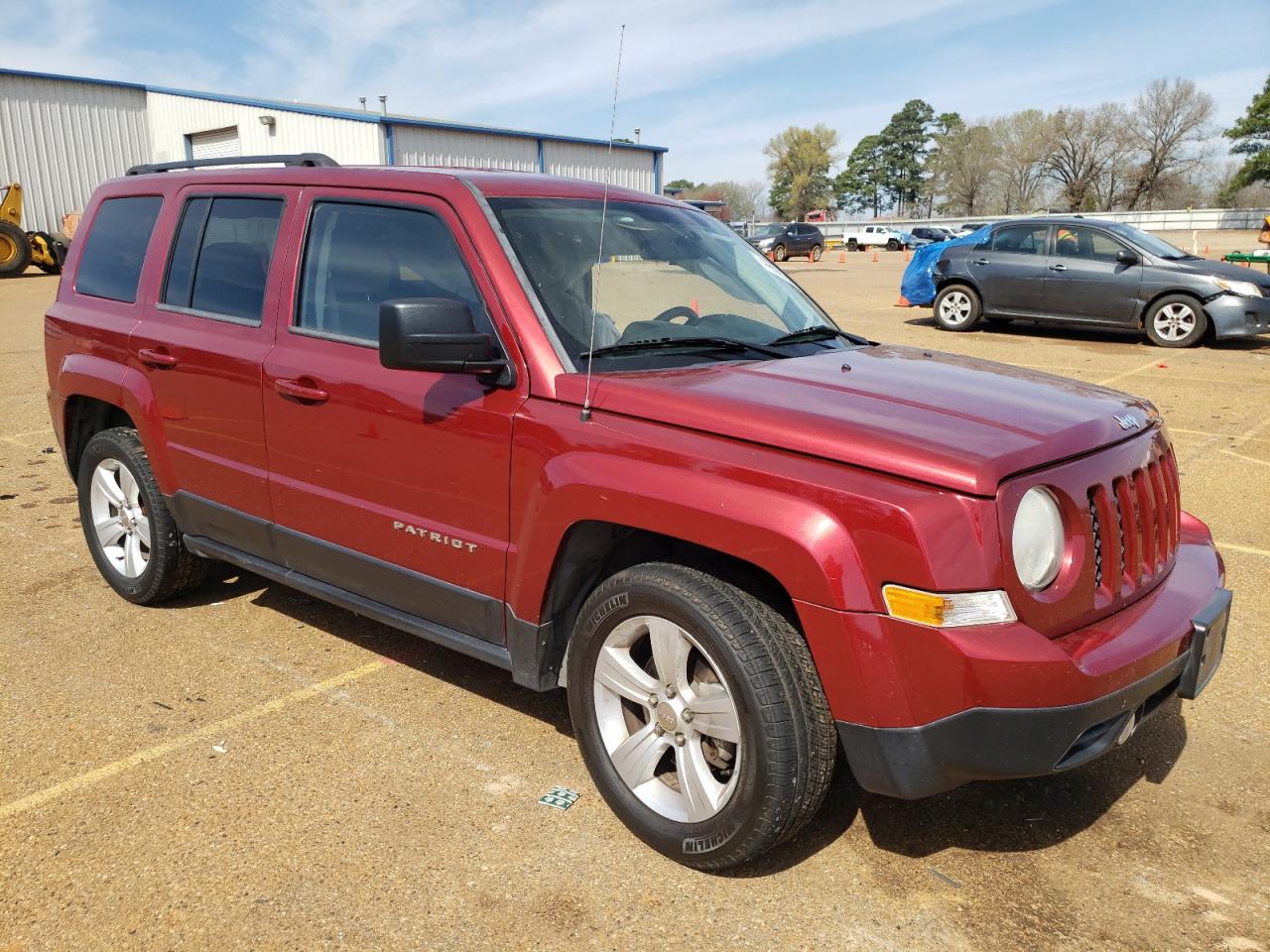 Photo 3 VIN: 1C4NJPFB1ED691706 - JEEP LIBERTY (PATRIOT) 