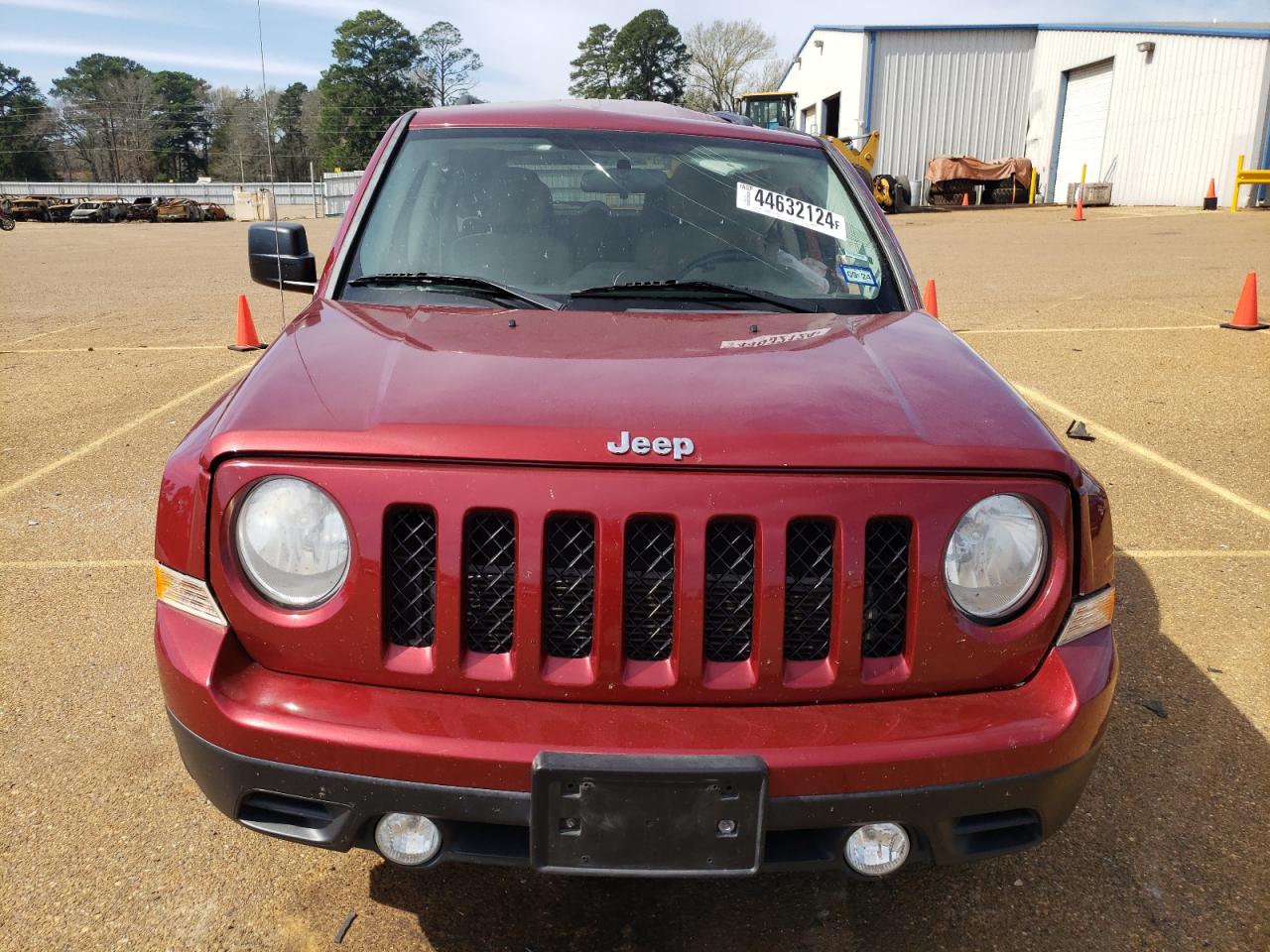 Photo 4 VIN: 1C4NJPFB1ED691706 - JEEP LIBERTY (PATRIOT) 