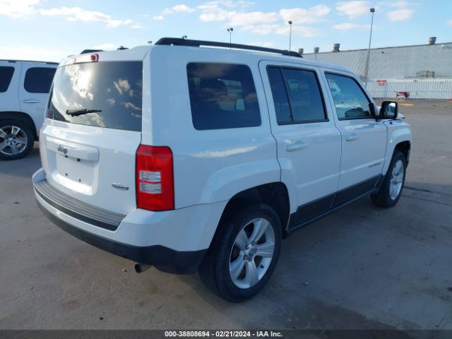 Photo 3 VIN: 1C4NJPFB1GD601070 - JEEP LIBERTY (PATRIOT) 