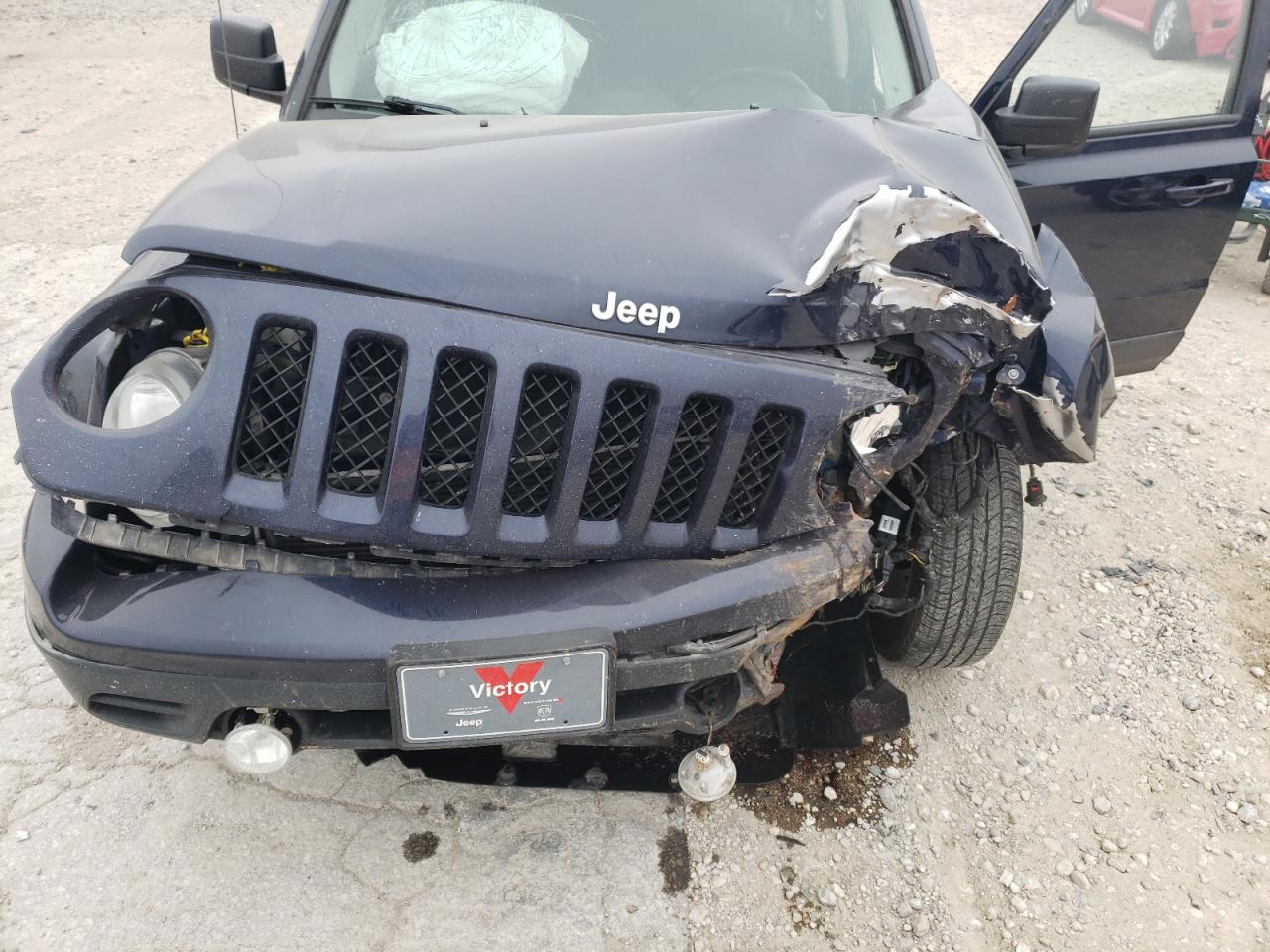 Photo 10 VIN: 1C4NJPFB1GD683706 - JEEP LIBERTY (PATRIOT) 