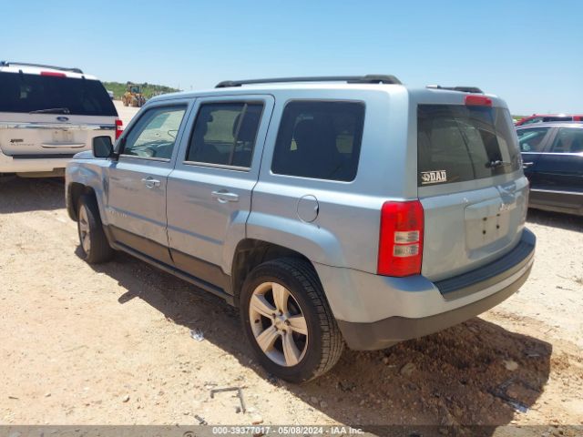 Photo 2 VIN: 1C4NJPFB2DD174722 - JEEP PATRIOT 