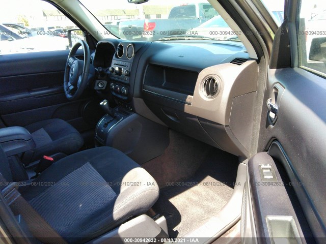 Photo 4 VIN: 1C4NJPFB2ED859613 - JEEP PATRIOT 