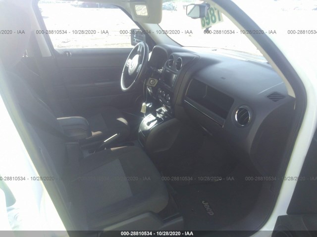 Photo 4 VIN: 1C4NJPFB2GD562957 - JEEP PATRIOT 