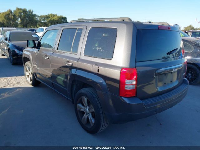 Photo 2 VIN: 1C4NJPFB2HD102957 - JEEP PATRIOT 