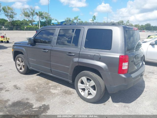 Photo 2 VIN: 1C4NJPFB2HD183328 - JEEP PATRIOT 