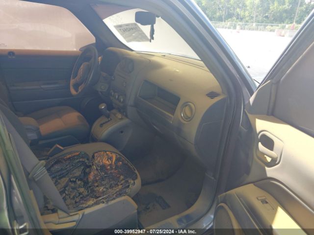 Photo 4 VIN: 1C4NJPFB2HD183328 - JEEP PATRIOT 